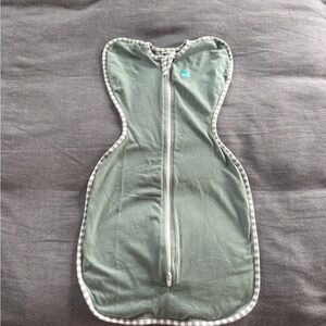 Love to Dream Swaddle never worn